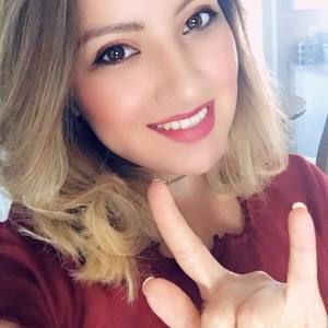 Meet your Posher, Mia